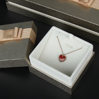 Insertions de mousse de boîte de Flip Top Ivory Jewelry Gift sans plomb pour Ring Pendant